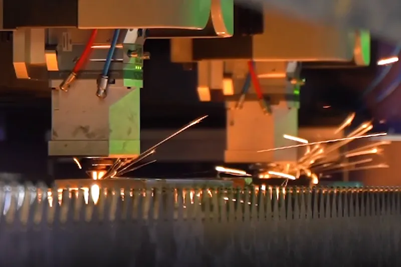 BULL V シリーズ 超大判面開先切断レーザー切断機